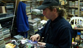 Pepo Sıvacı müzik arşivini satıyor