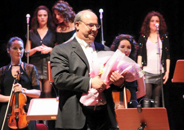 İBB Kent Orkestrası 2015 martında hayata veda eden şefleri Kamil Coşkun anısına özel anma konseri düzenliyor.