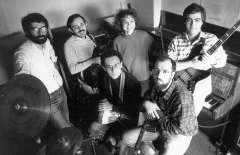 1980 ve 90`ların kült müzik grubu MOZAİK`in albümleri nihayet CD olarak ADA Müzik`ten çıkıyor