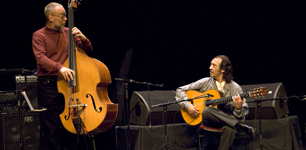 Dave Holland ve Pepe Habichuela Flamenco Quintet feat. Josemi Carmona 6 Nisan akşamı 2010 yılında yayınladıkları Hands albümü kapsamında CRR`de konser verecek.
