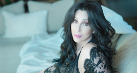Efsanevi Abba şarkısını yorumlayan Cher; Sana bayılıyoruz