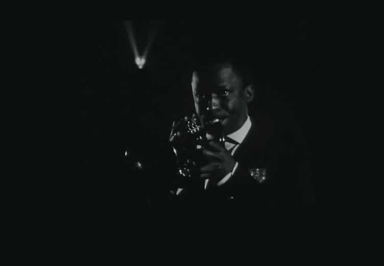 Miles Davis`in sinemayla cazı buluşturan müzikleri nasıl ortaya çıktı?